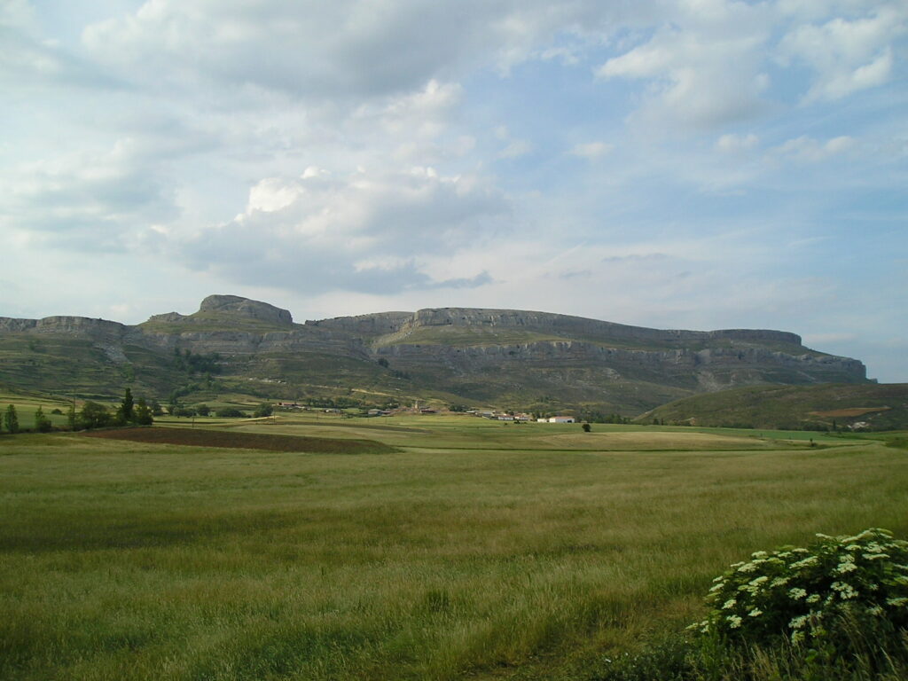 Paisaje del entorno de la Peña Amaya en el noroeste de Burgos