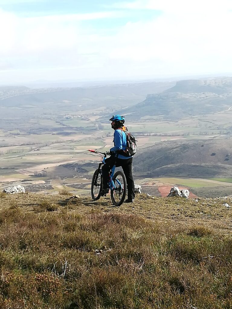 Paisaje del entorno de Amaya ideal para rutas BTT