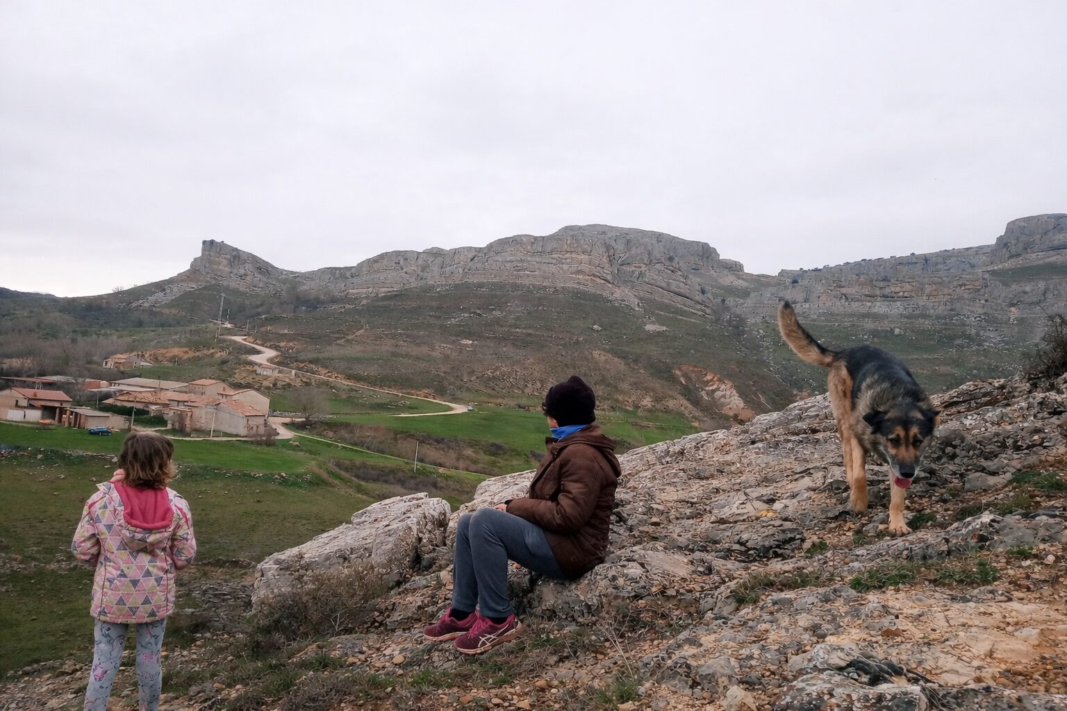 Subida a Peña Amaya desde el pueblo de Amaya en Burgos
